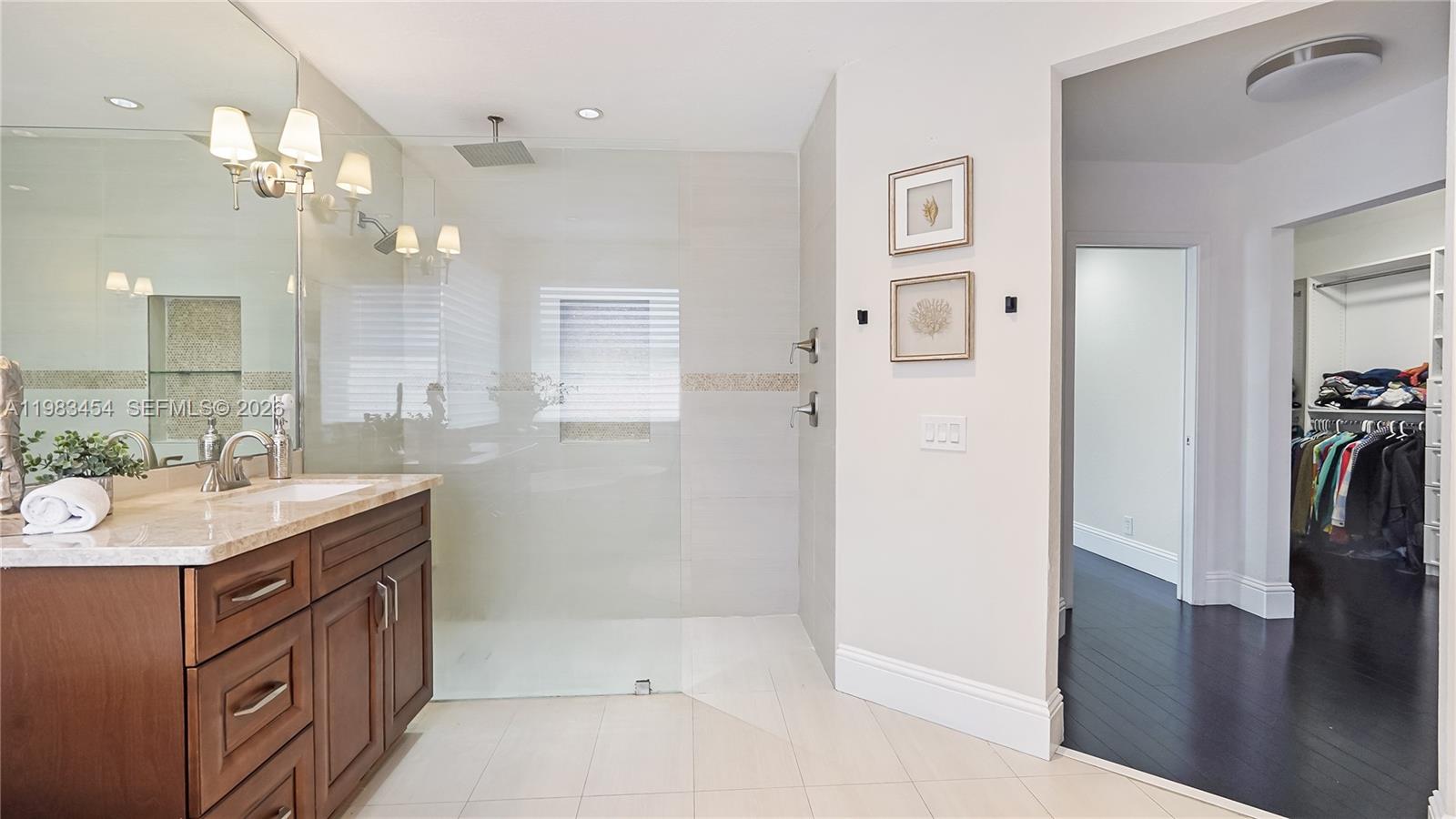 1646 Victoria Pointe Ln