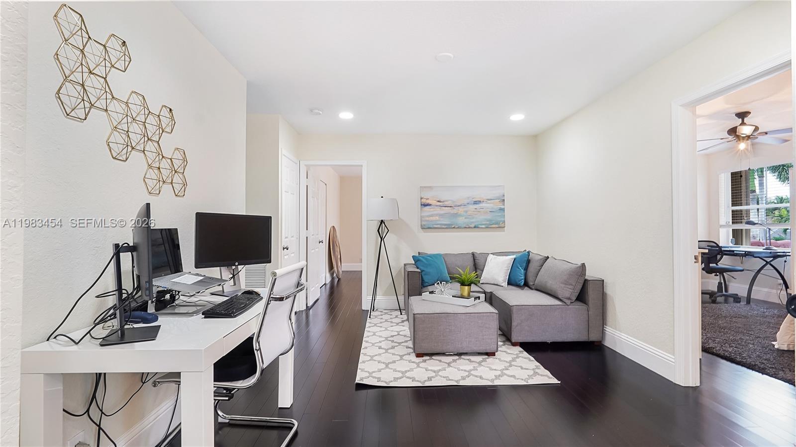 1646 Victoria Pointe Ln