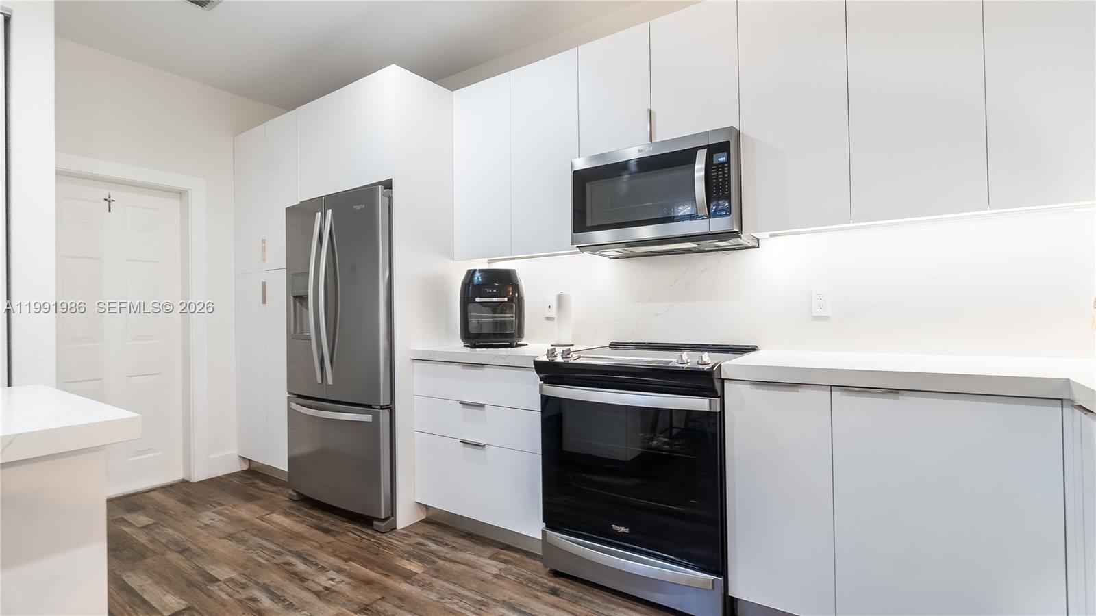 3889 Tree Top Dr # 3889