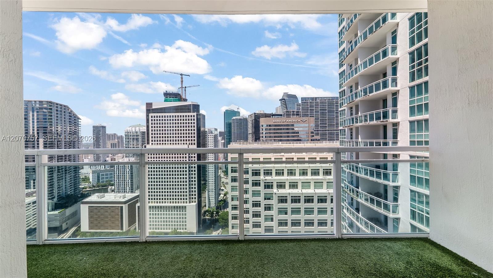 951 Brickell Ave # 3801