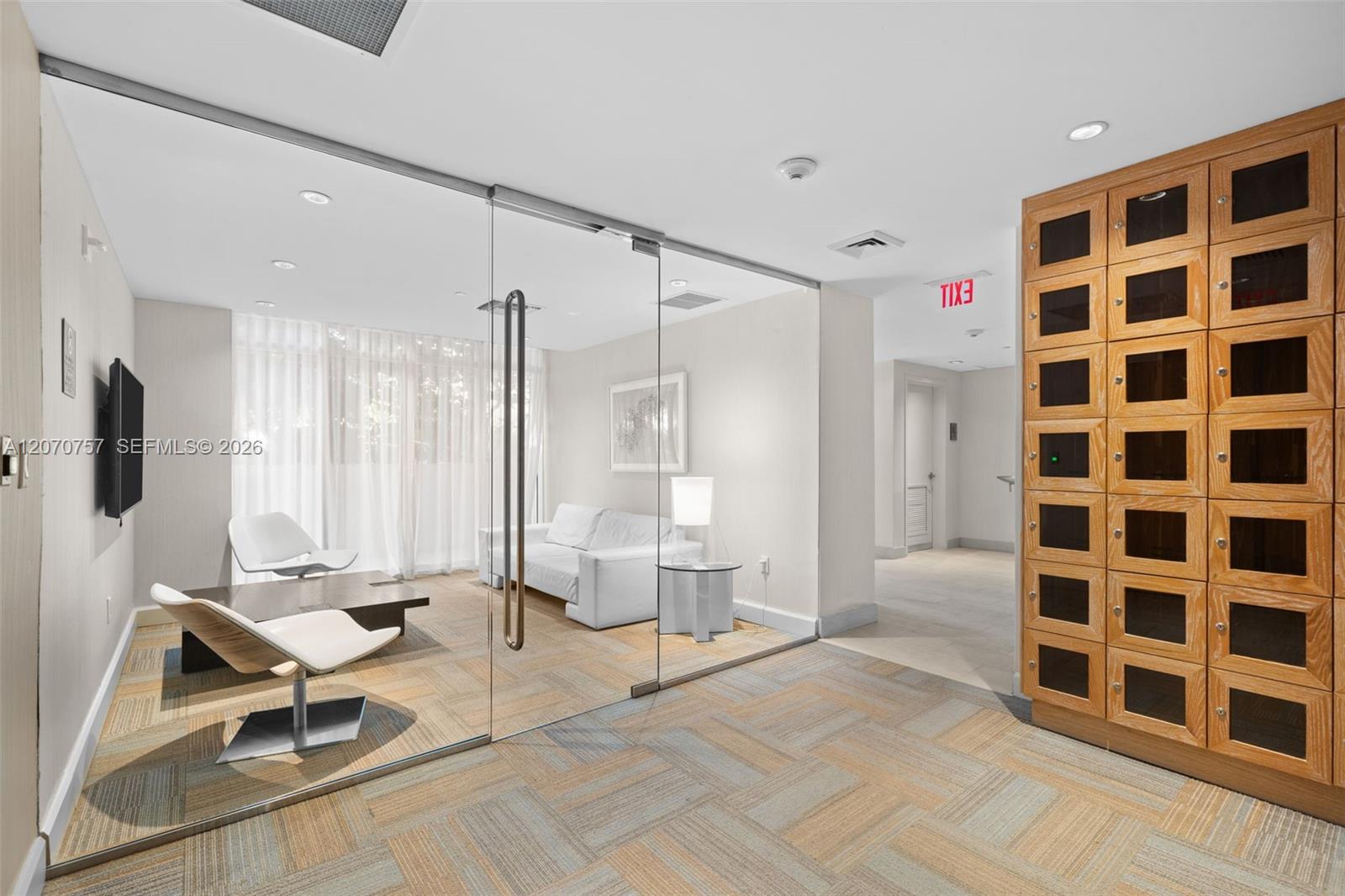 951 Brickell Ave # 3801
