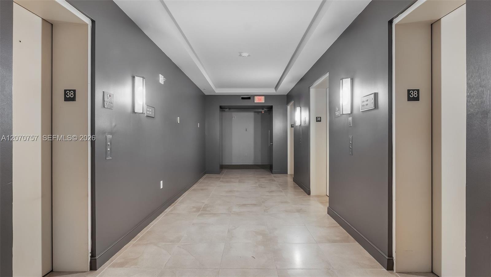 951 Brickell Ave # 3801