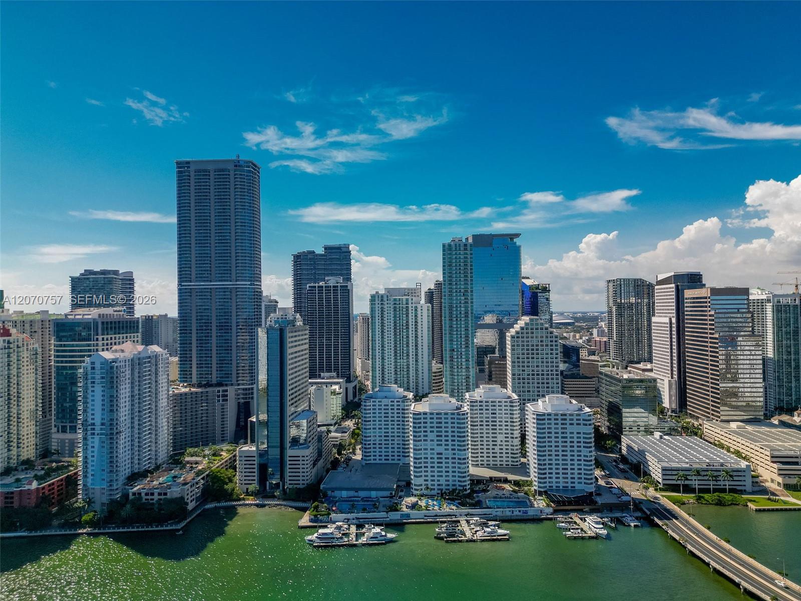 951 Brickell Ave # 3801