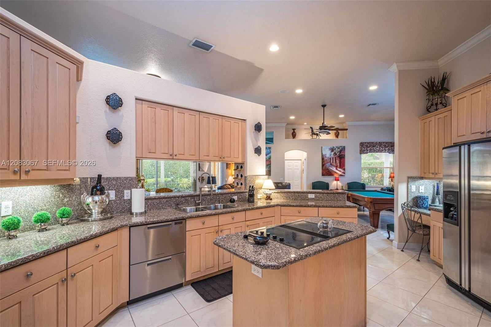 2552 Jardin Ln