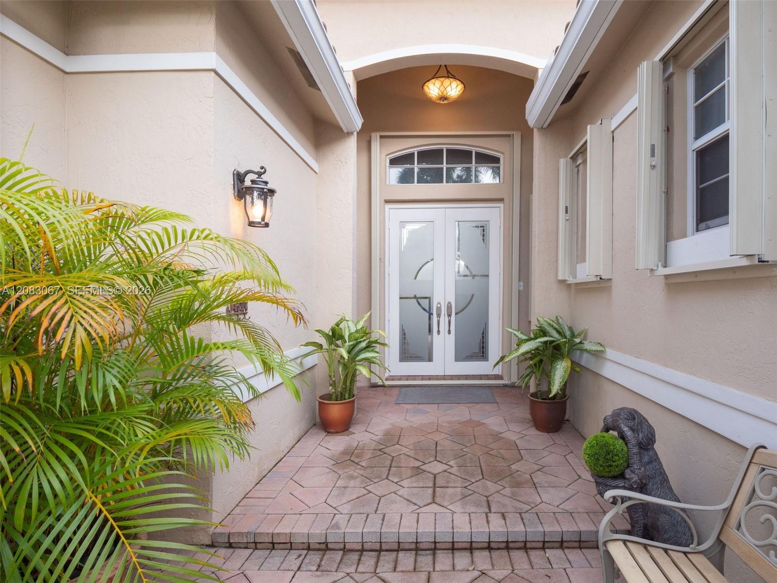 2552 Jardin Ln