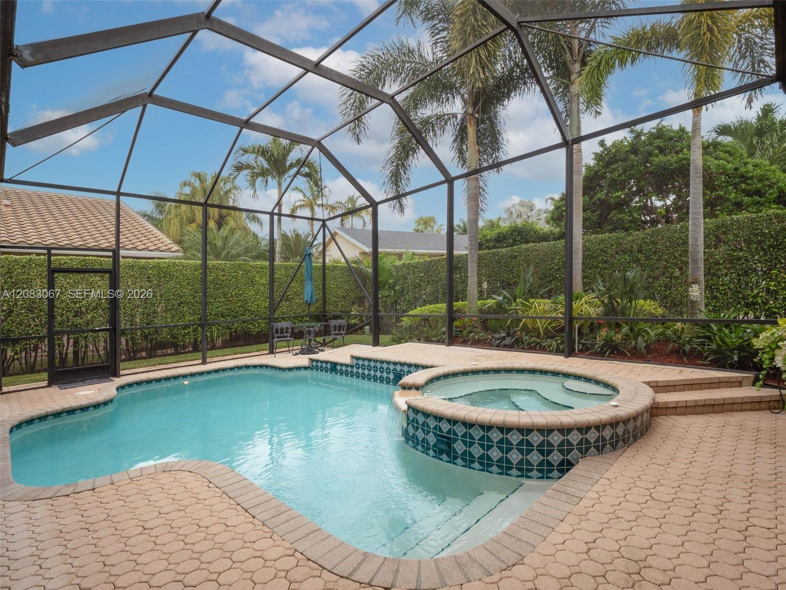 2552 Jardin Ln