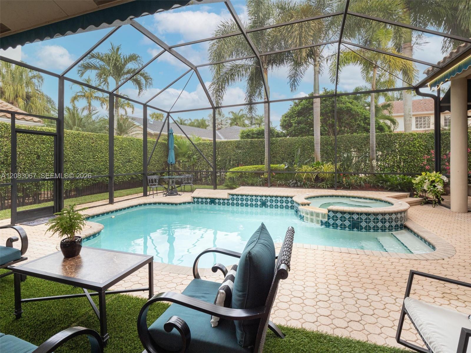 2552 Jardin Ln