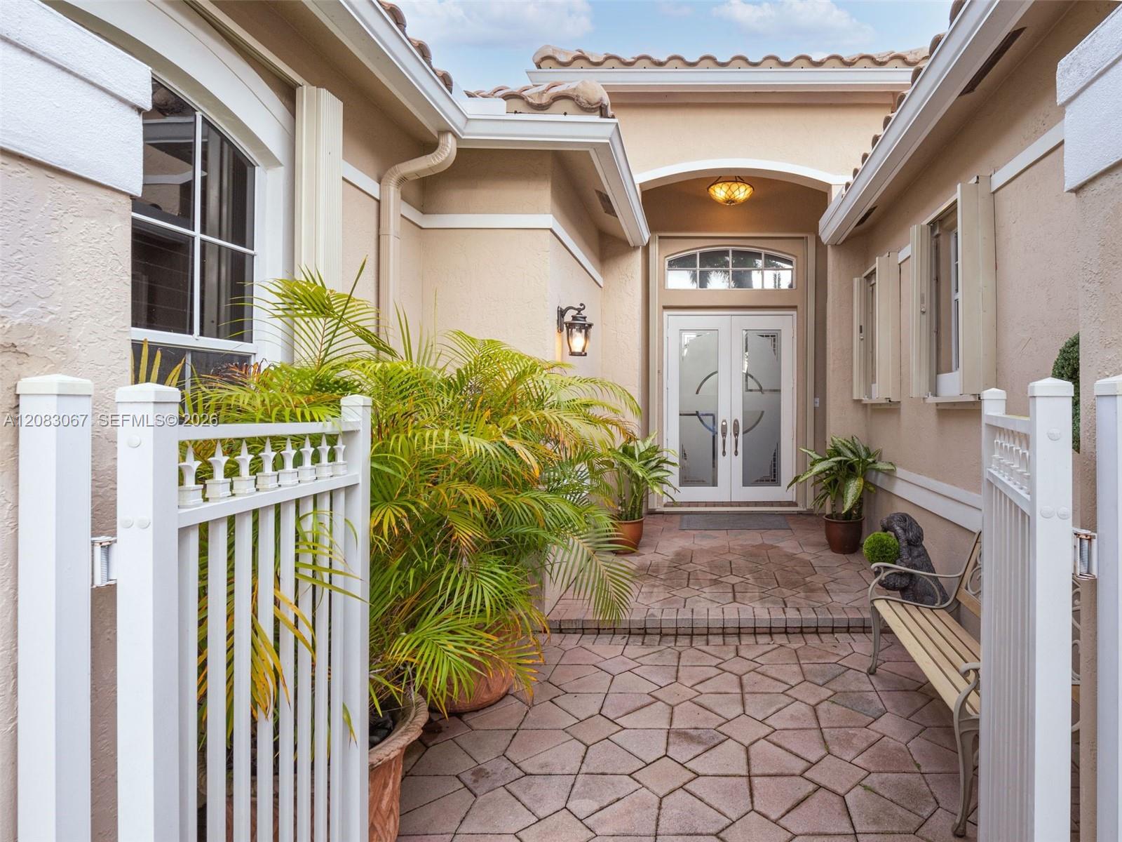 2552 Jardin Ln