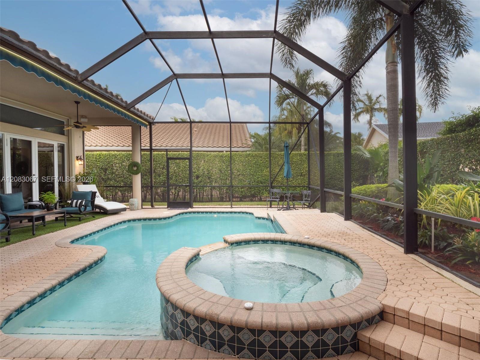2552 Jardin Ln
