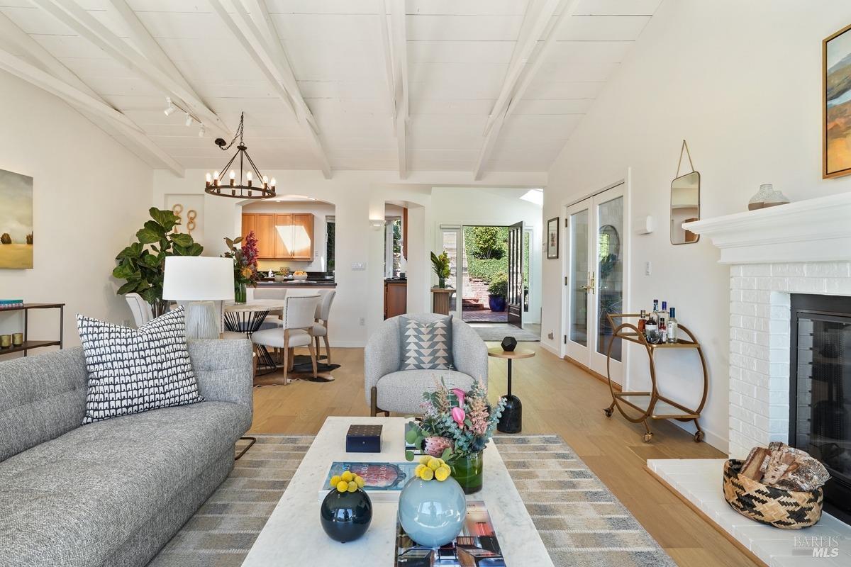 1081 West California Avenue