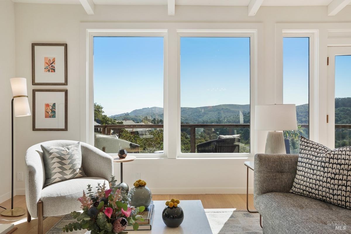 1081 West California Avenue