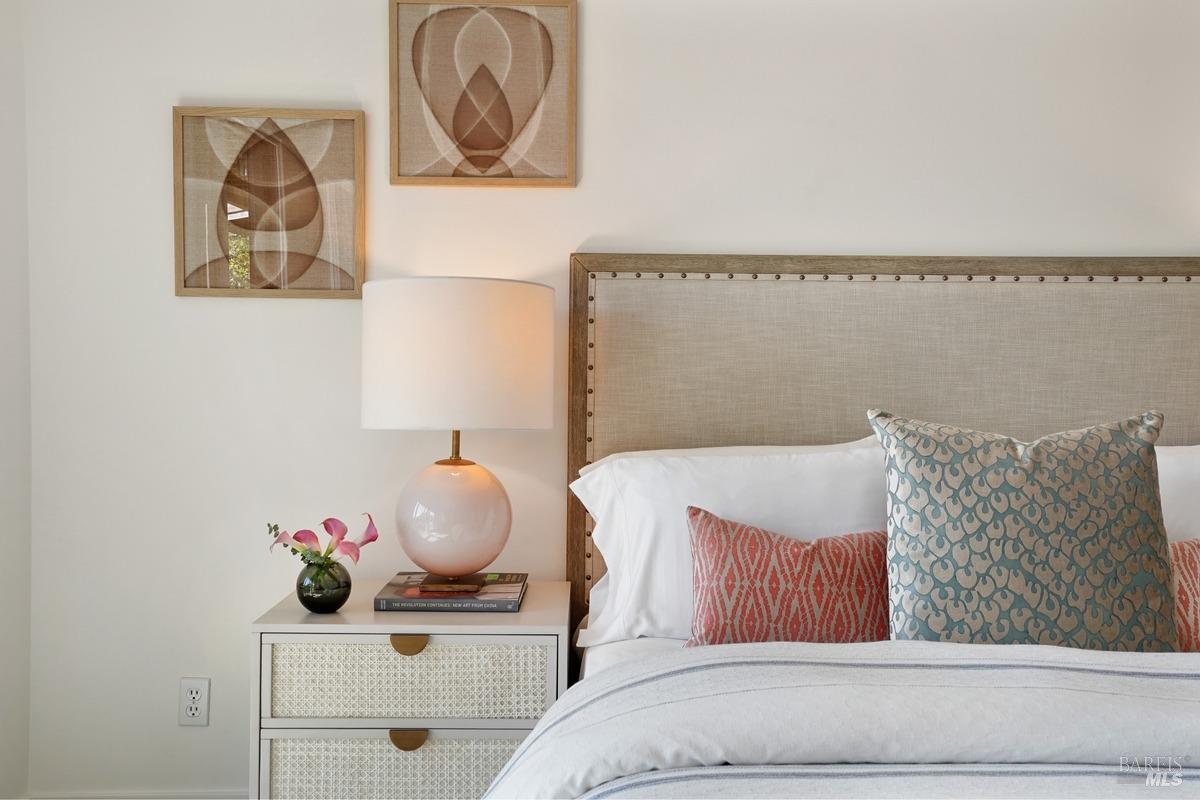 1081 West California Avenue