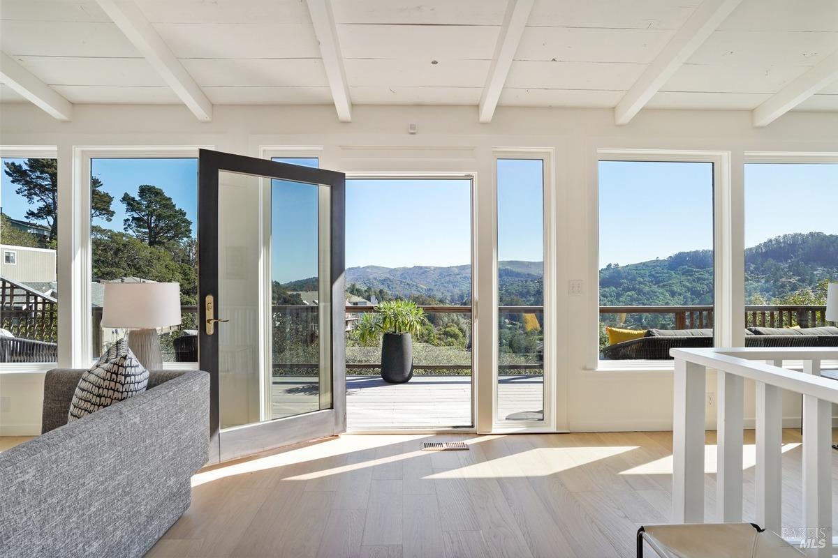 1081 West California Avenue