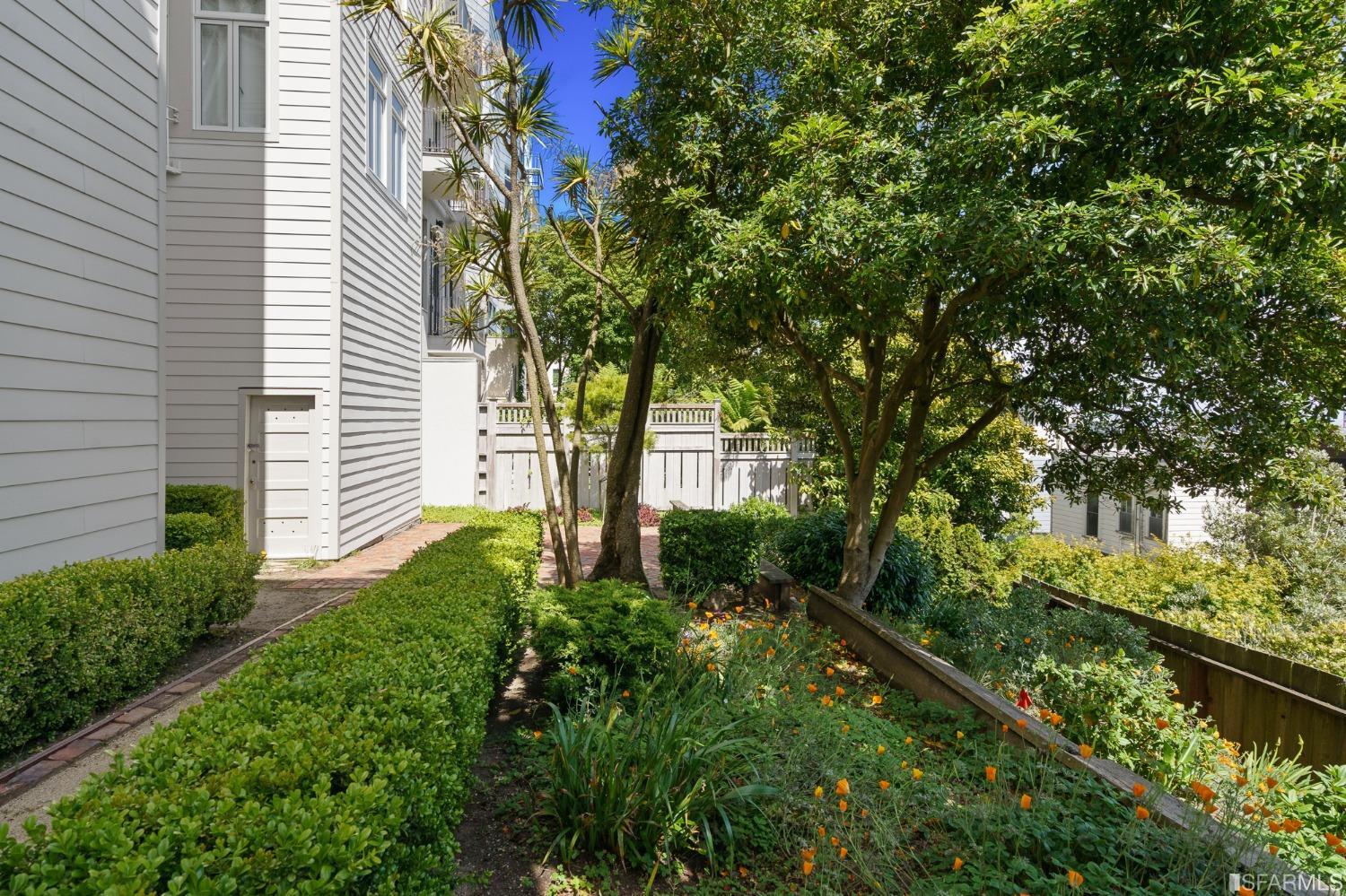 2945 Pacific Avenue # 4