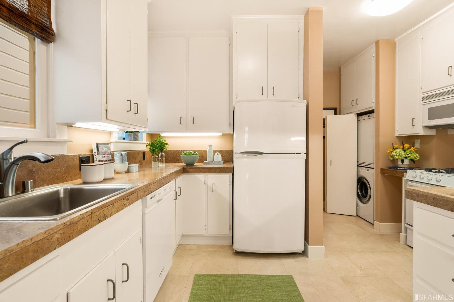 2945 Pacific Avenue # 4