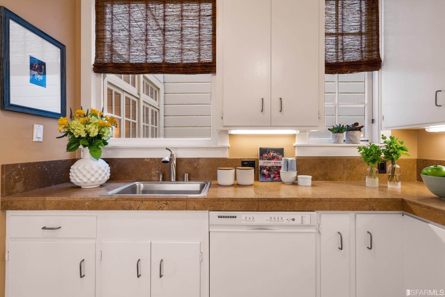 2945 Pacific Avenue # 4