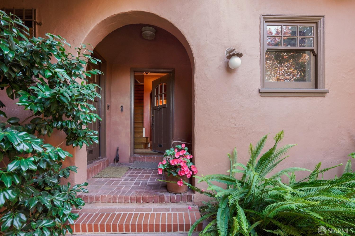 1020 Union Street # 7