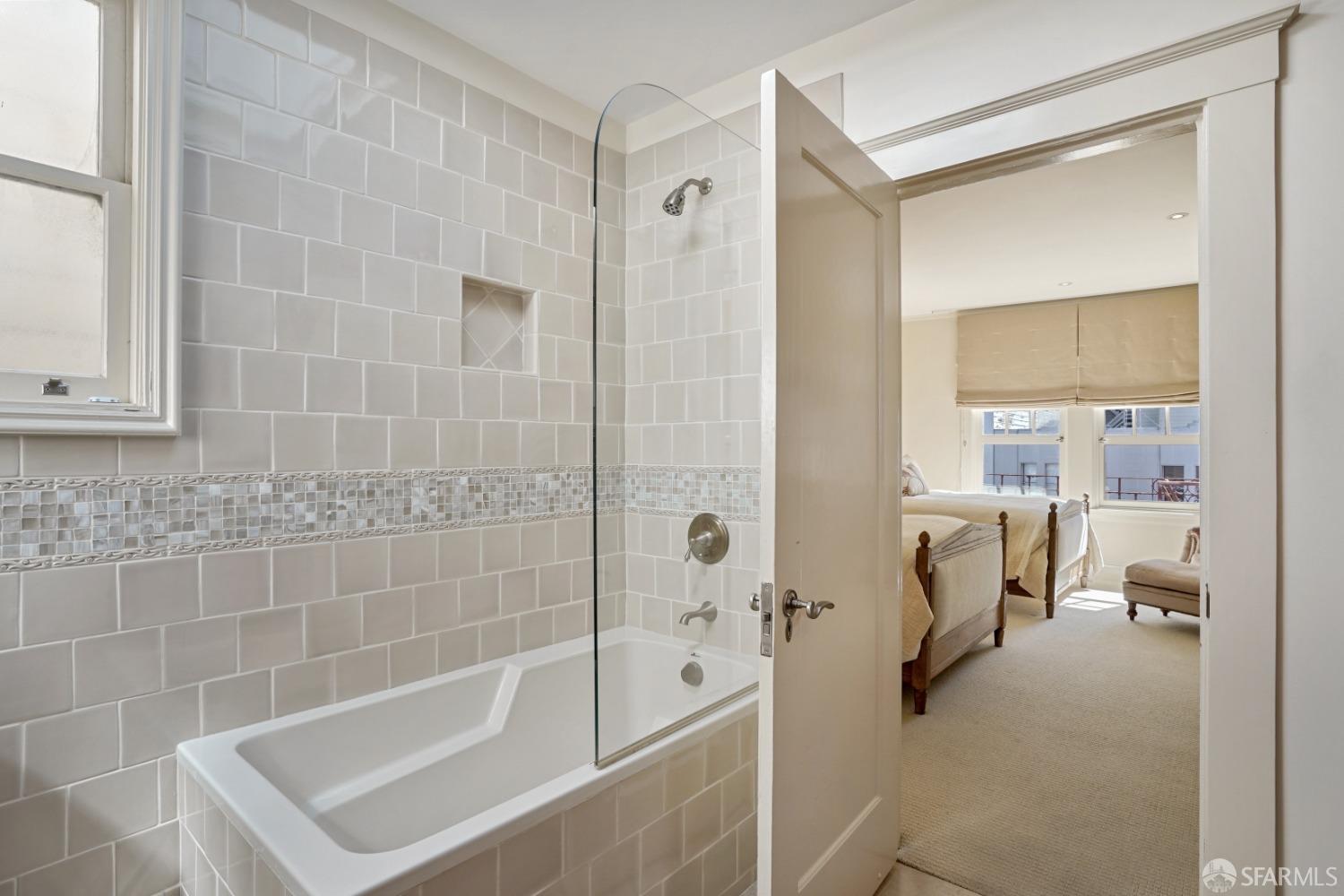 1020 Union Street # 7