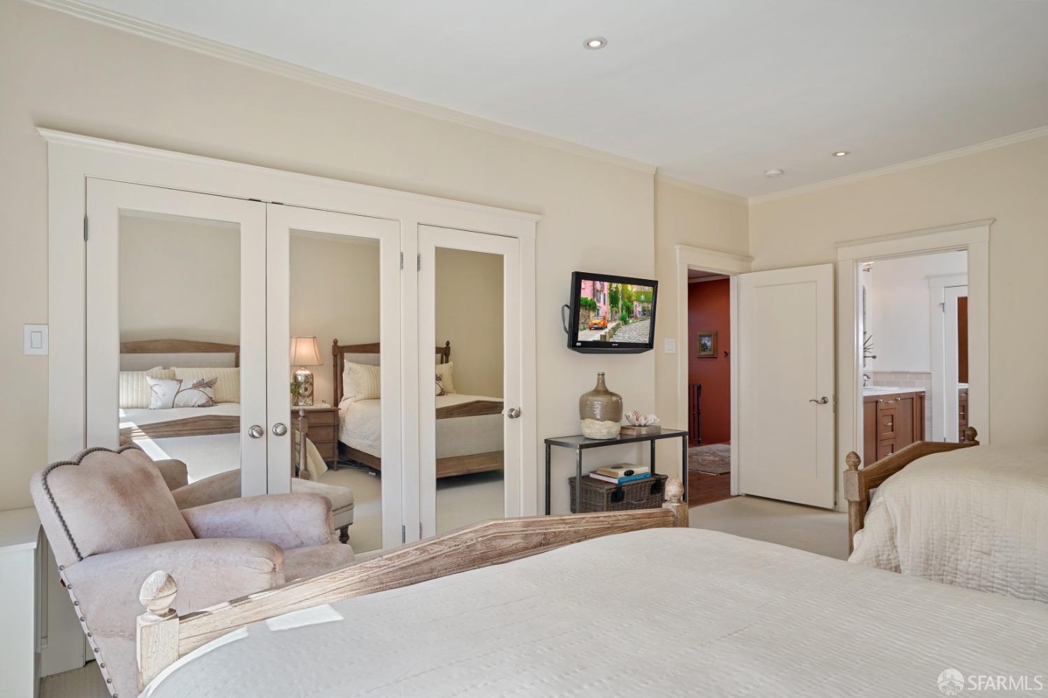 1020 Union Street # 7