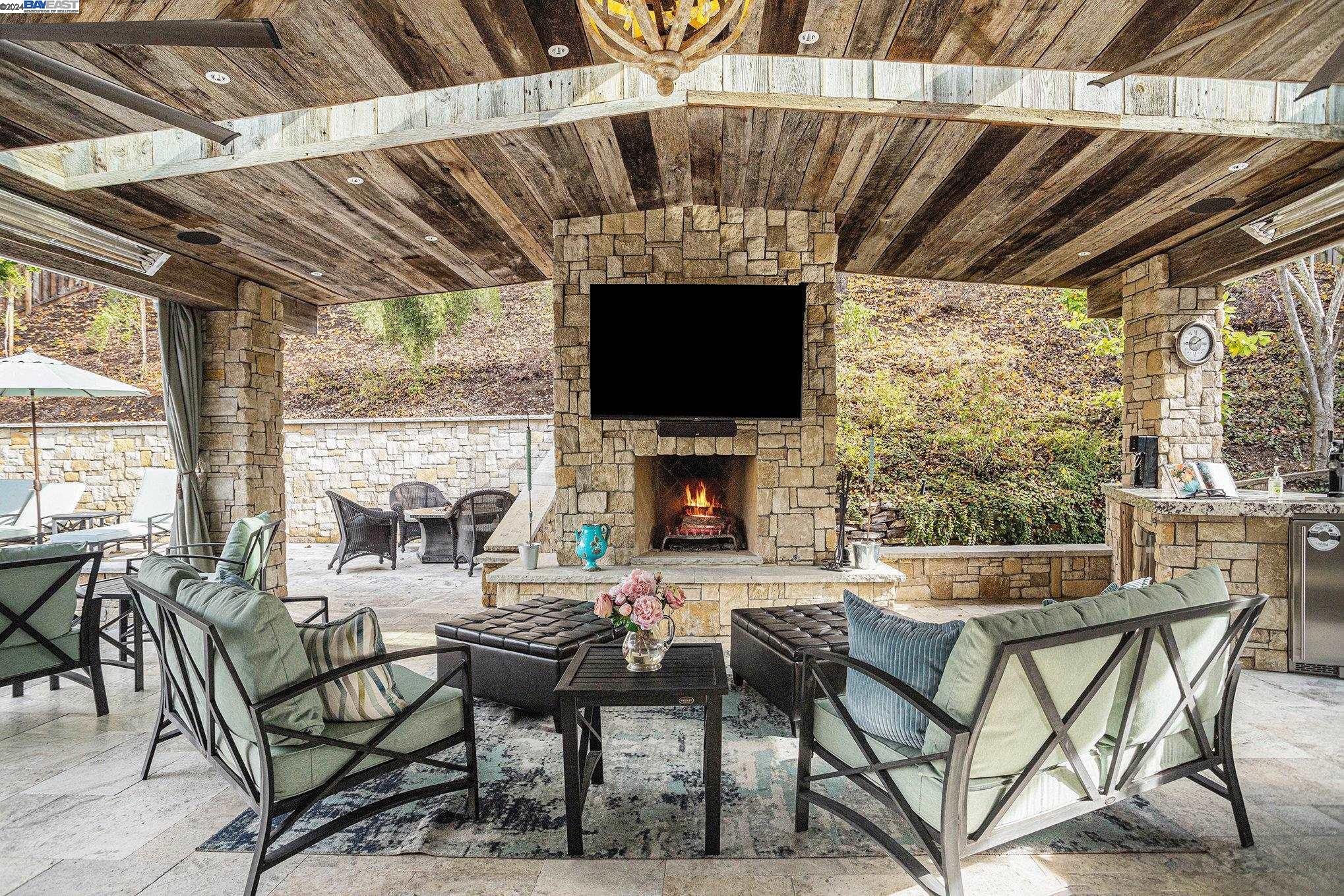 2432 DIABLO RANCH PLACE