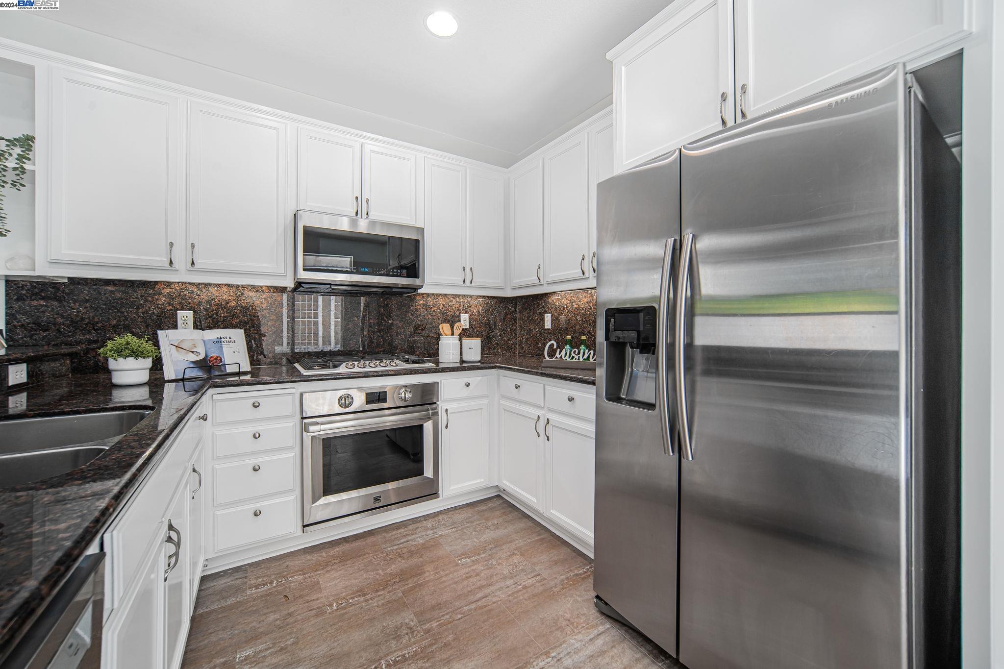 5872 Southbridge Way