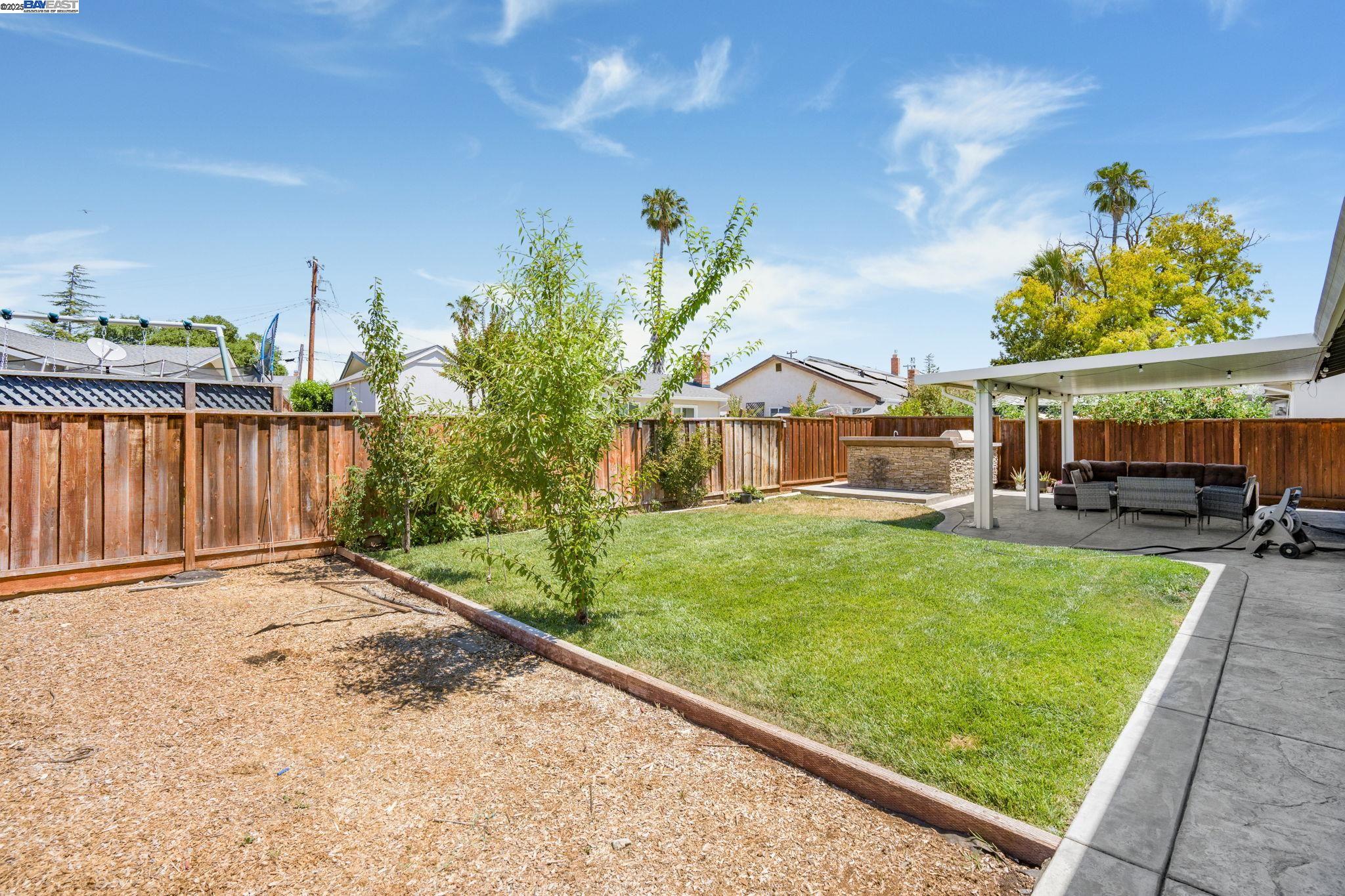 548 Sonoma Ave