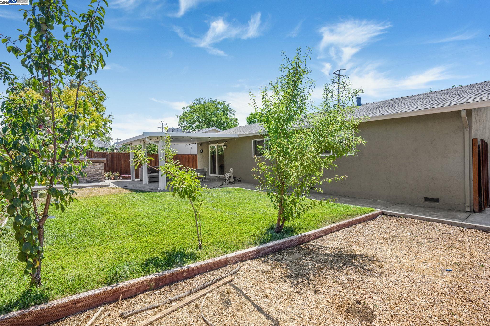 548 Sonoma Ave