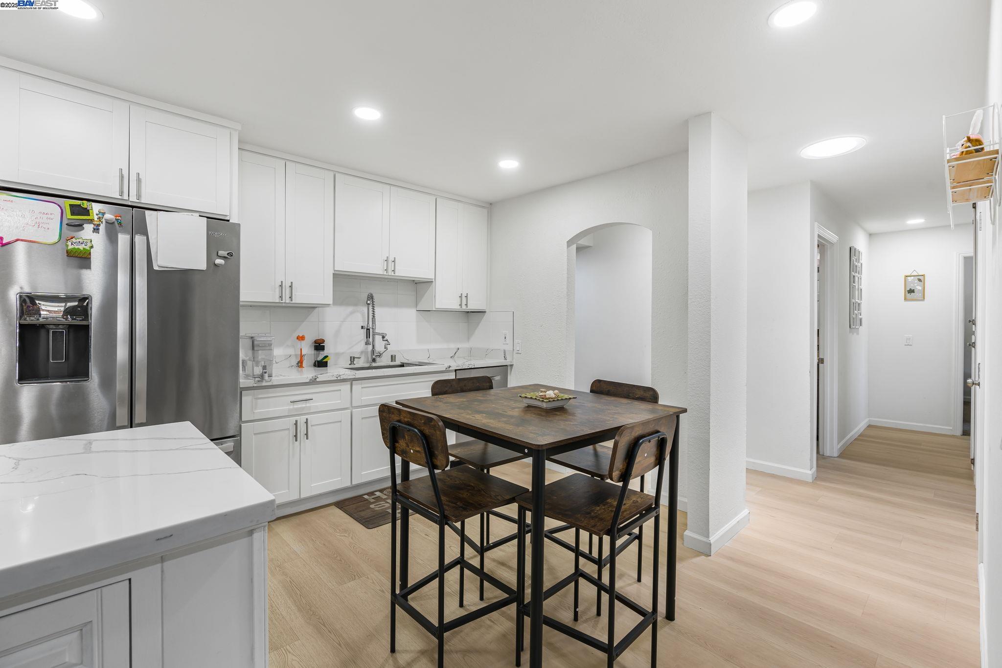 548 Sonoma Ave