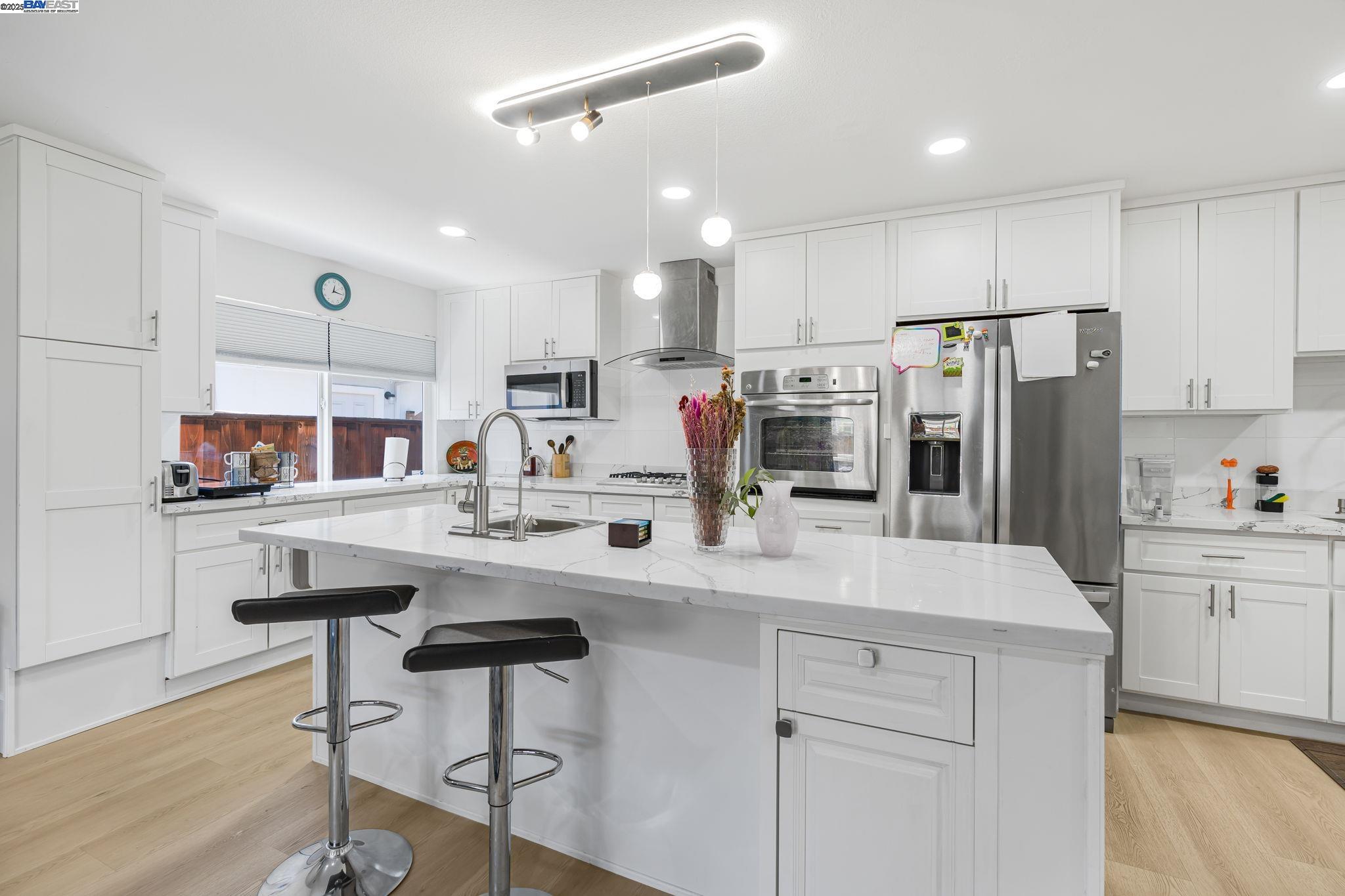 548 Sonoma Ave