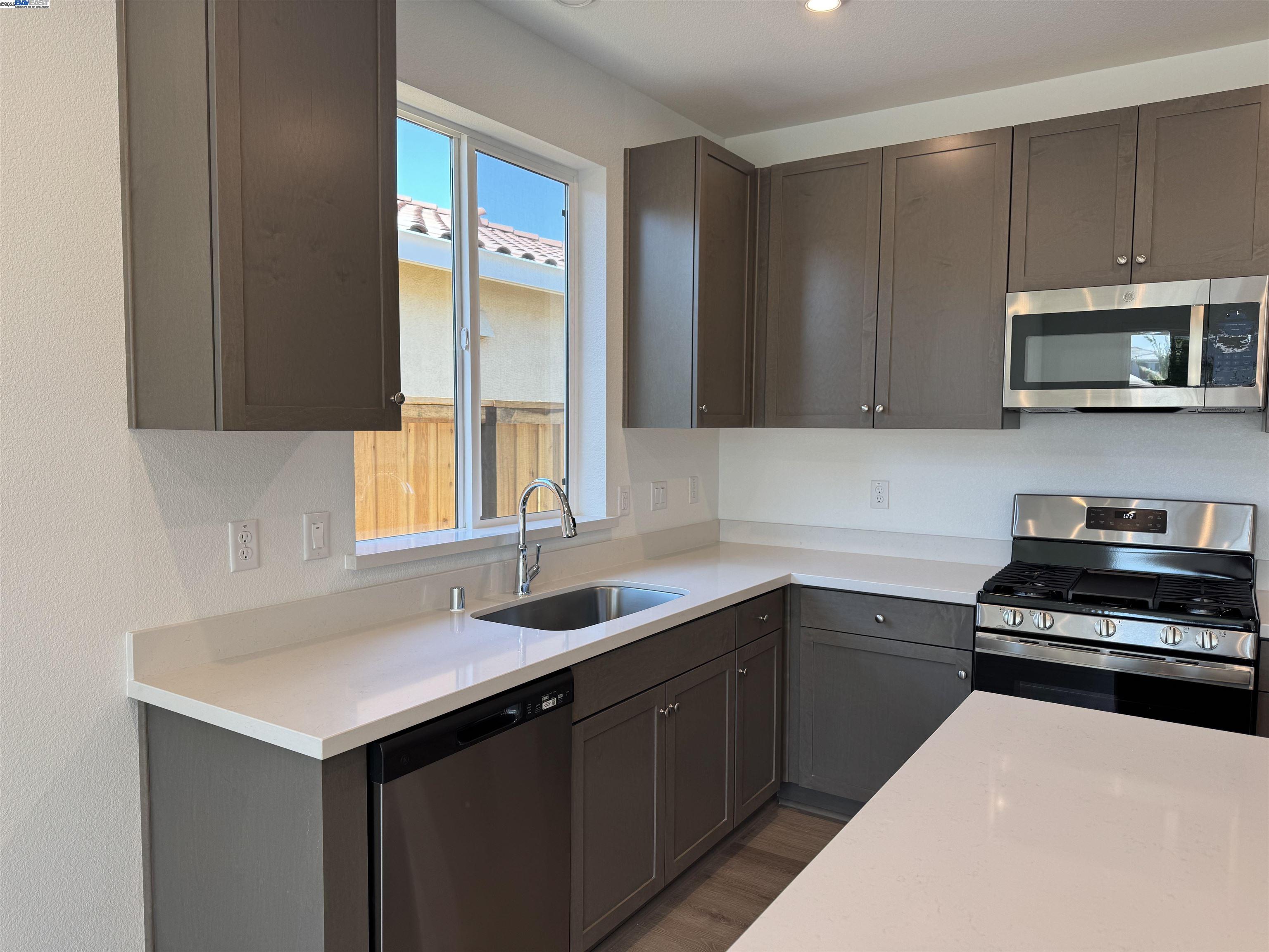2017 Quartz Cove Way