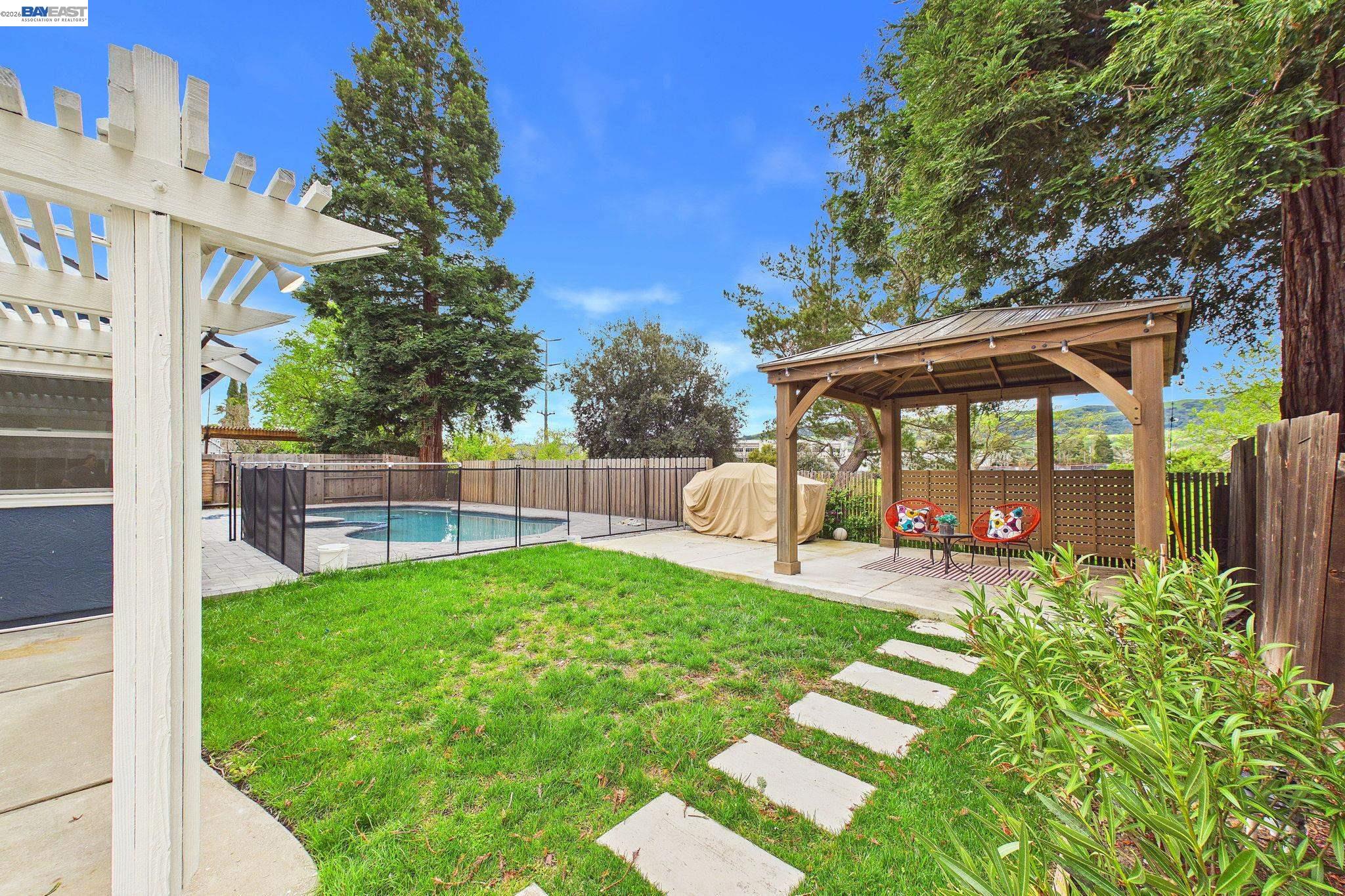 9953 Mangos Dr
