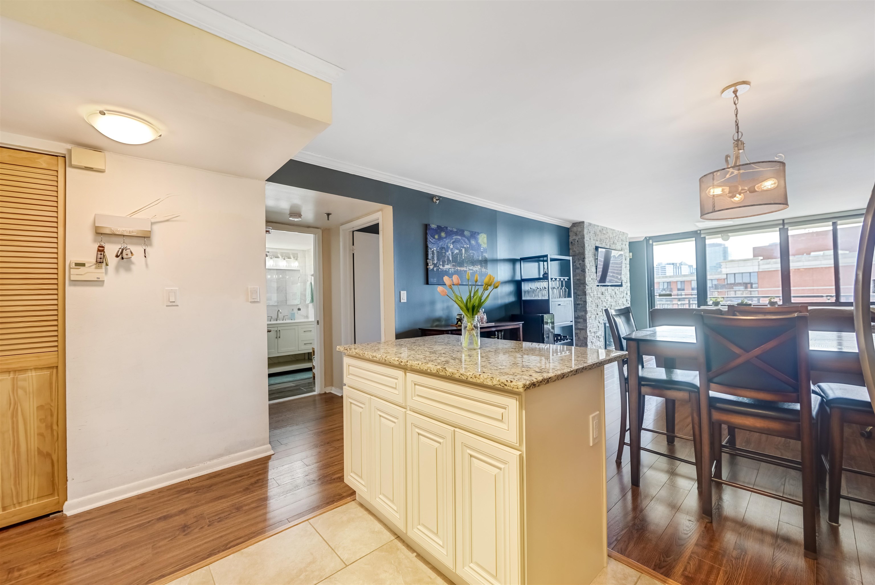 551 OBSERVER HIGHWAY Unit: 11H