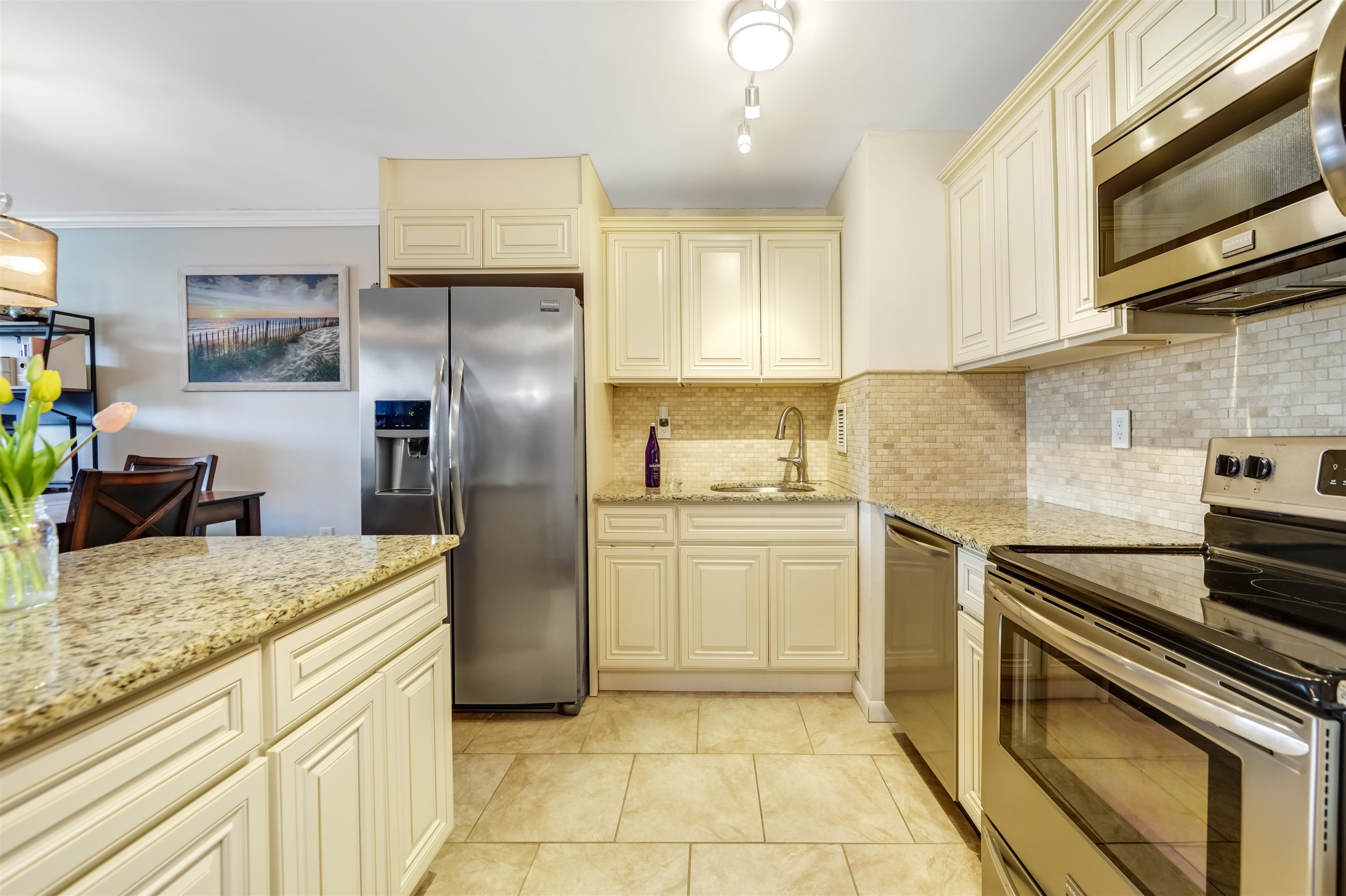 551 OBSERVER HIGHWAY Unit: 11H