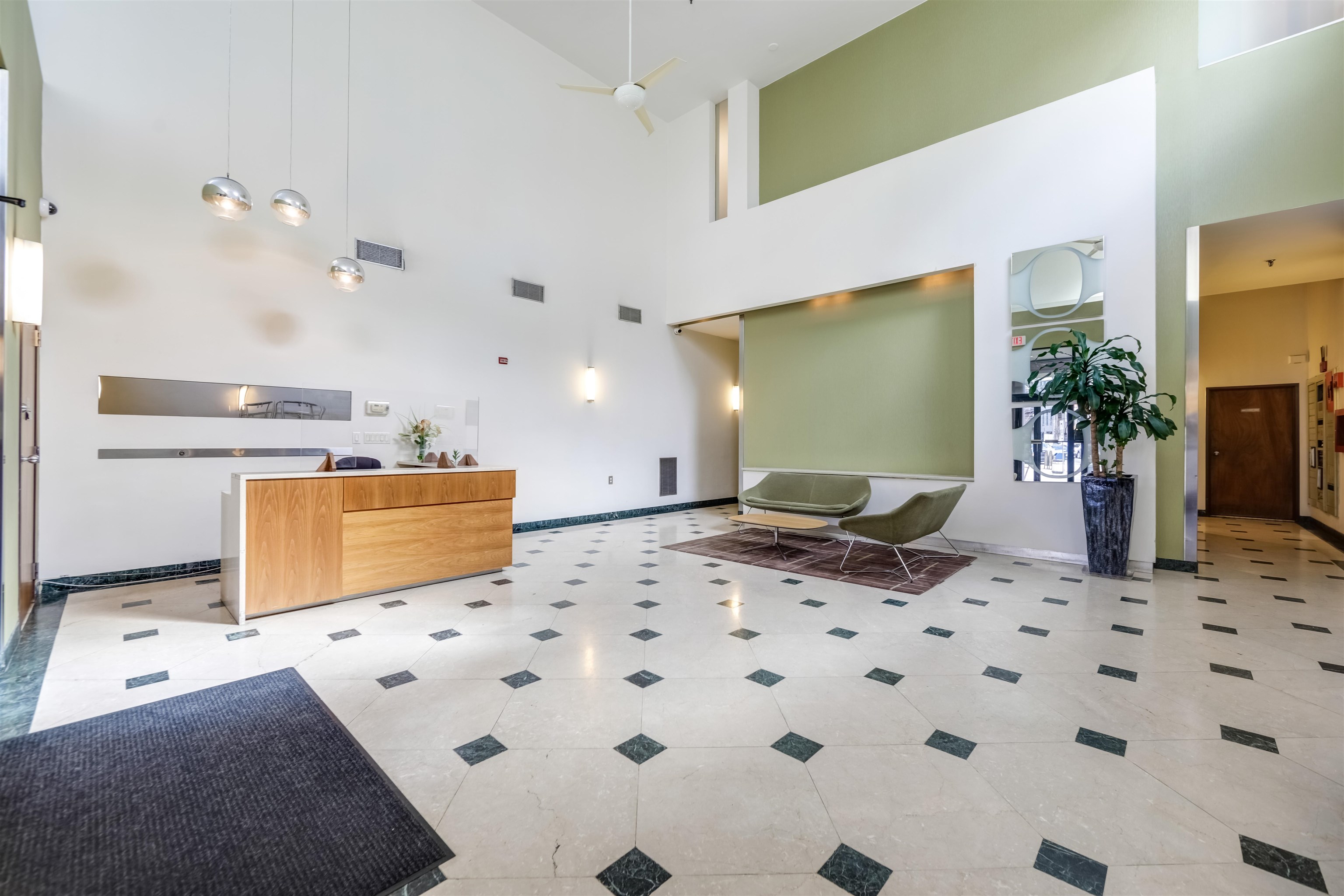 551 OBSERVER HIGHWAY Unit: 11H