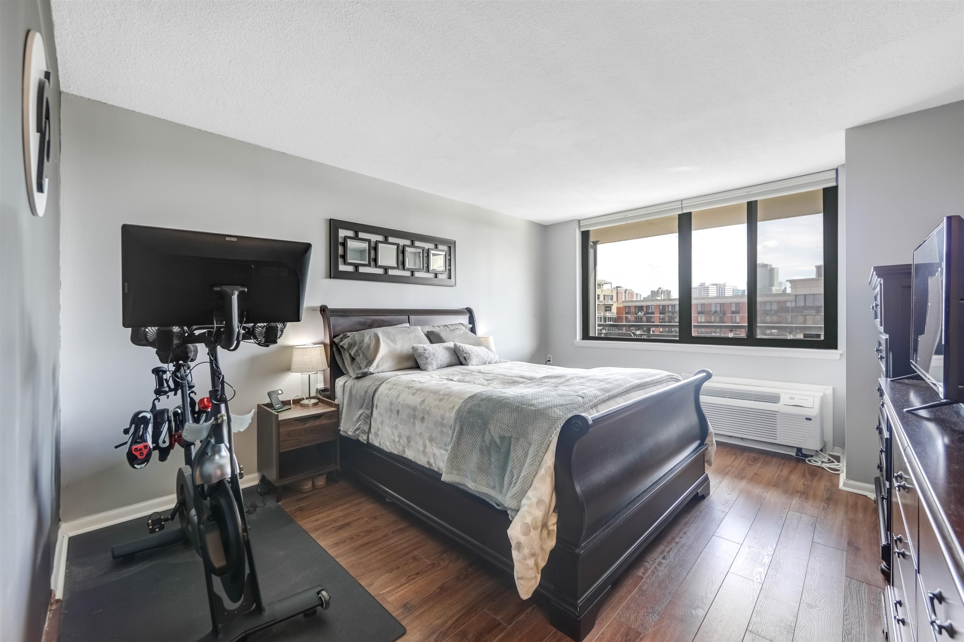 551 OBSERVER HIGHWAY Unit: 11H