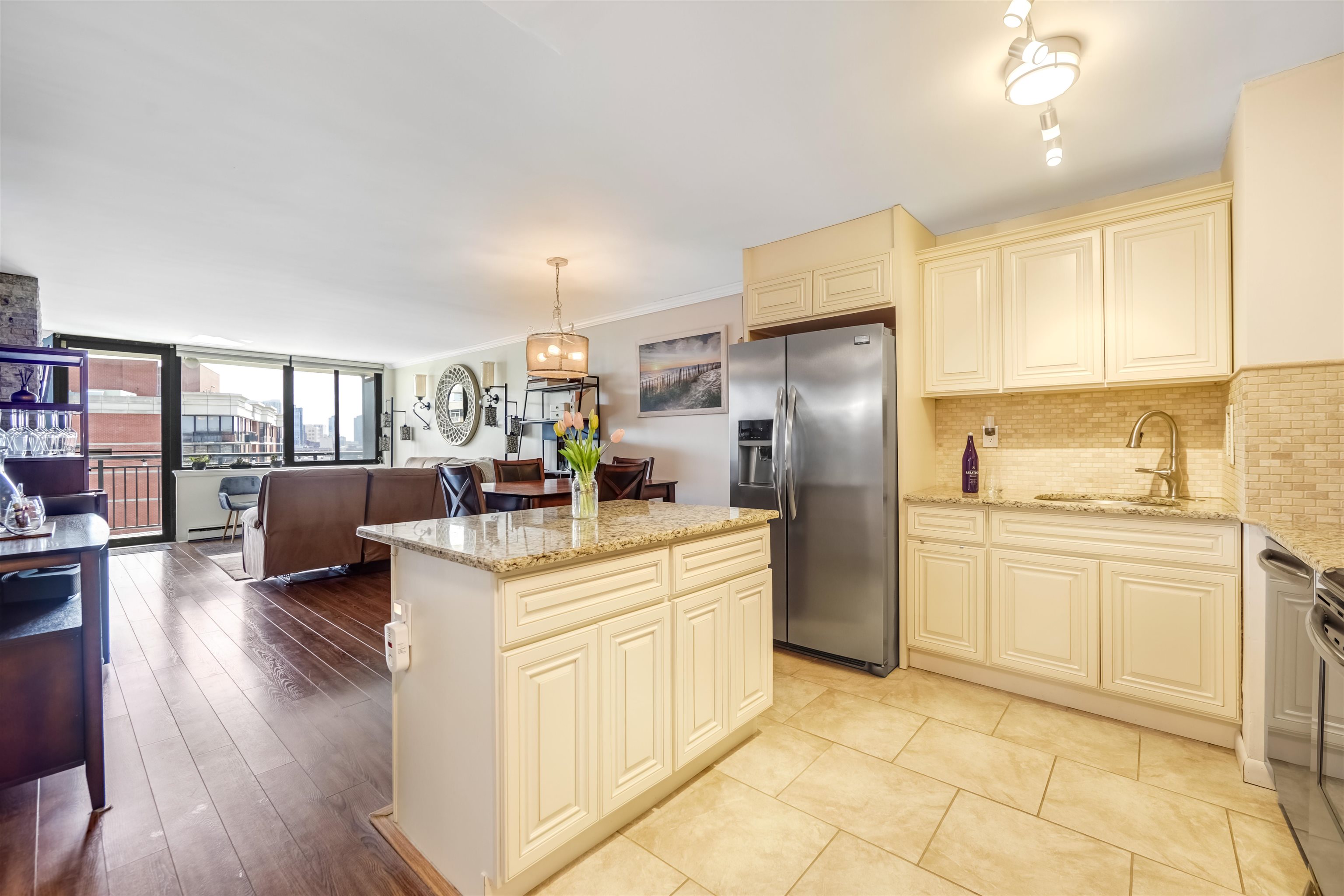 551 OBSERVER HIGHWAY Unit: 11H