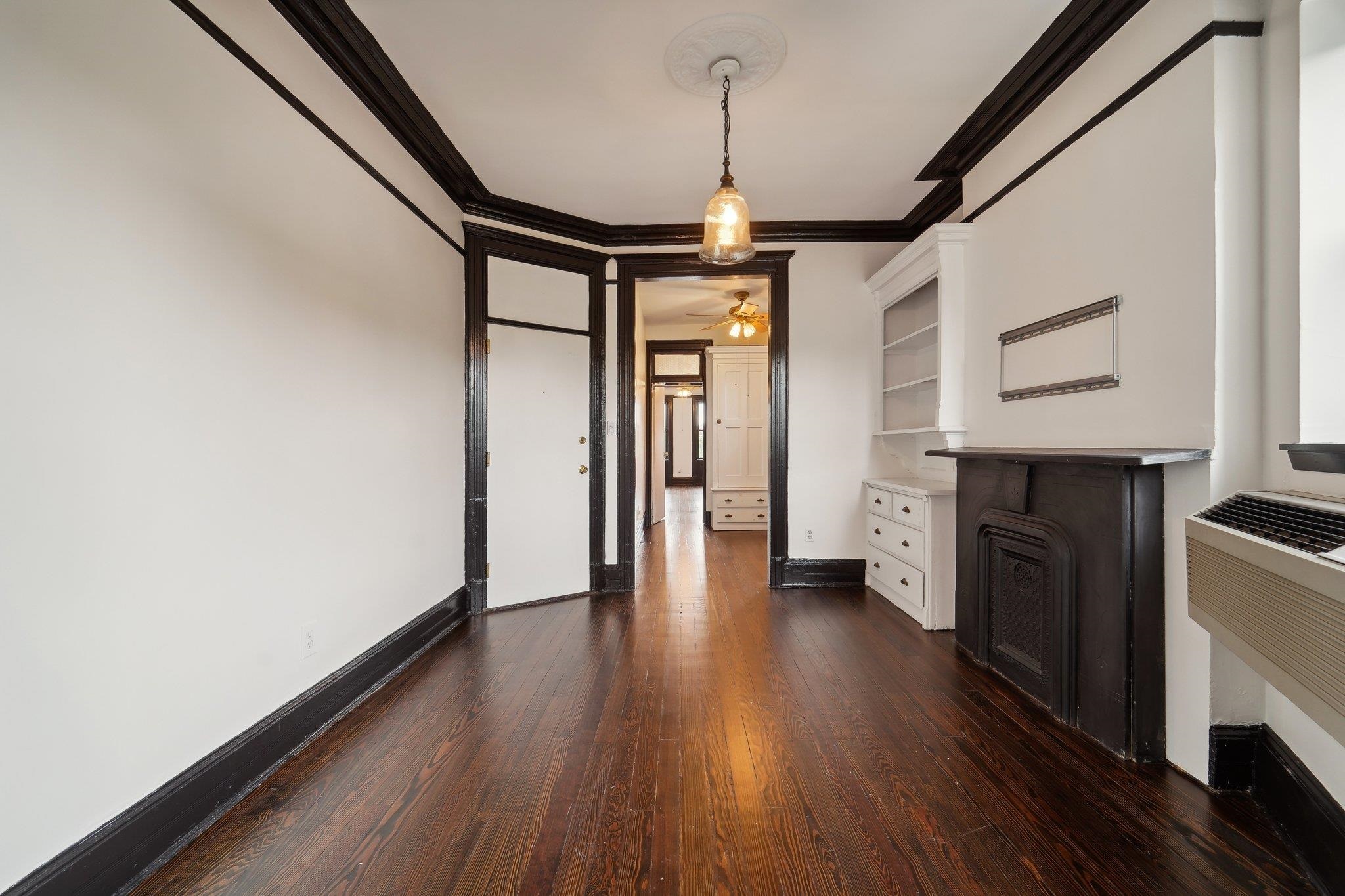 253 8TH ST Unit: 5L (11)