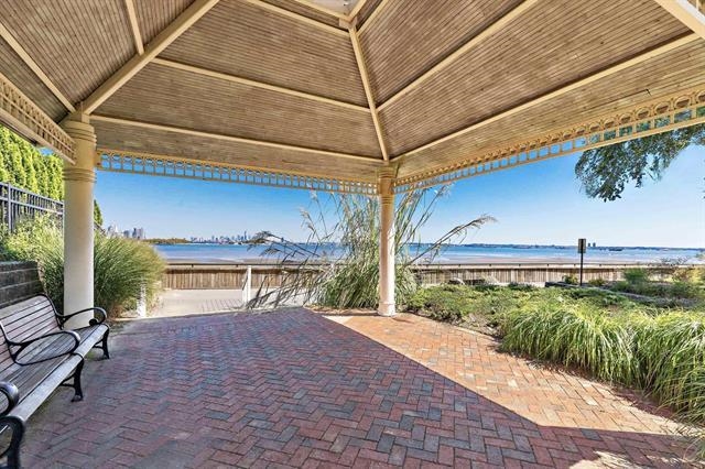 15 FREEDOM WAY Unit: 411