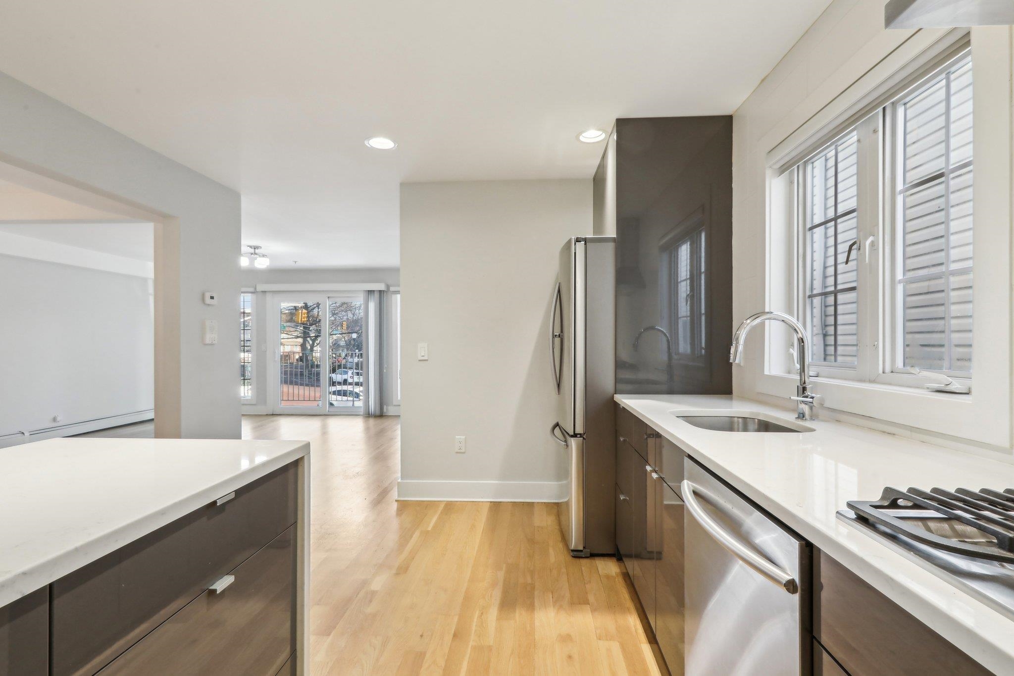 59 71ST ST Unit: 1