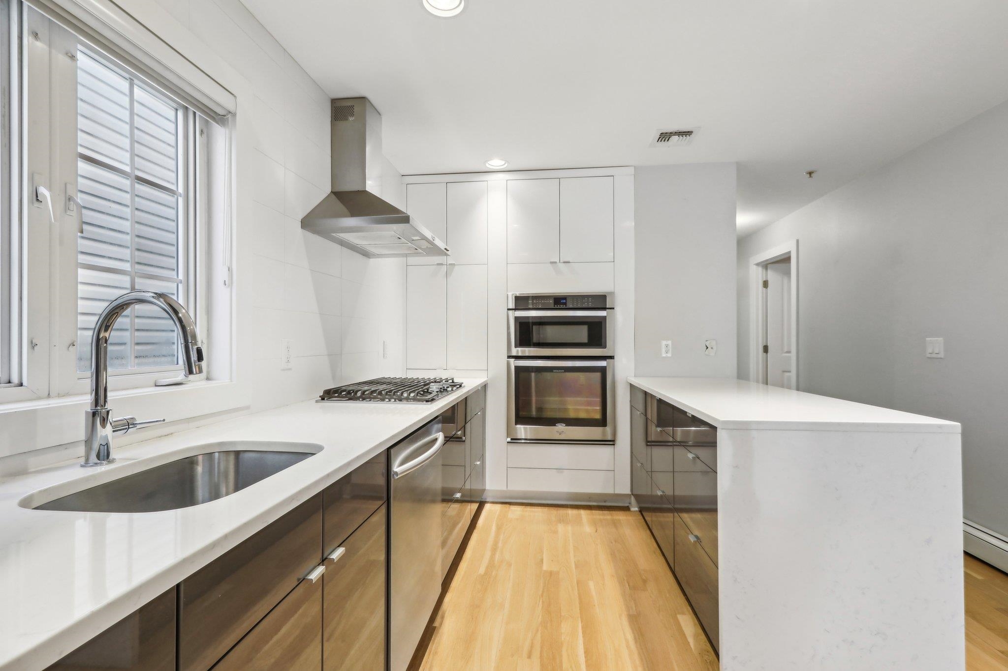 59 71ST ST Unit: 1