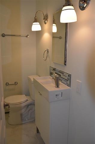 6 FULTON ST Unit: 2