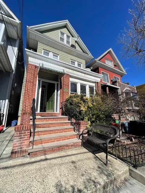 122 SHIPPEN ST Unit: 1