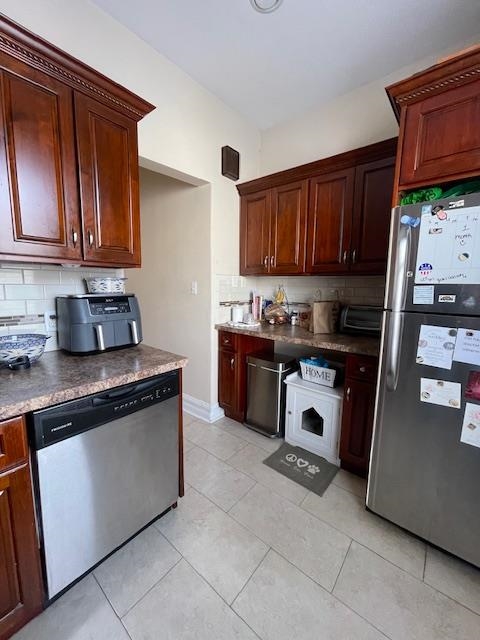 122 SHIPPEN ST Unit: 2