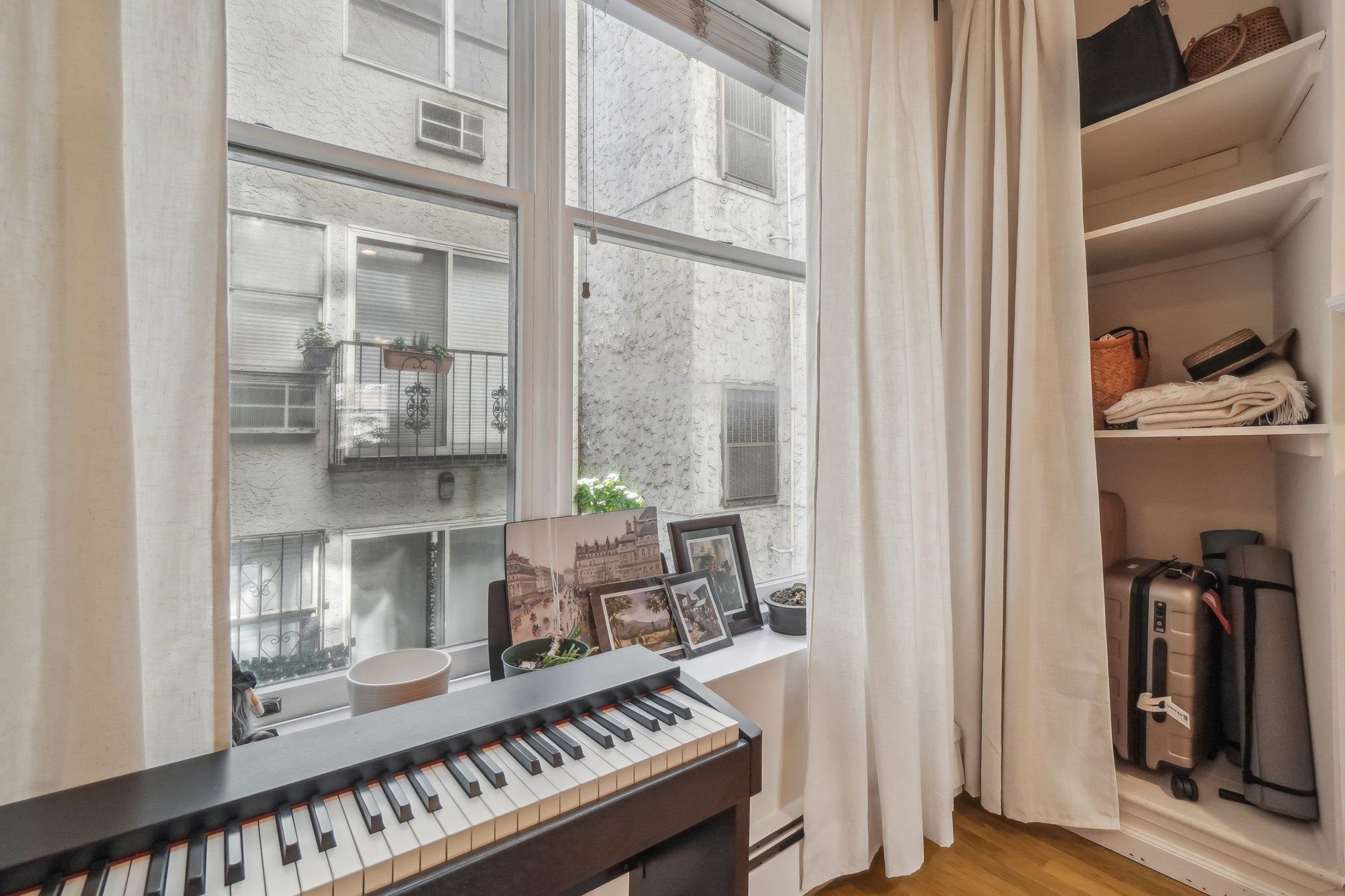 235 PARK AVE Unit: 2B