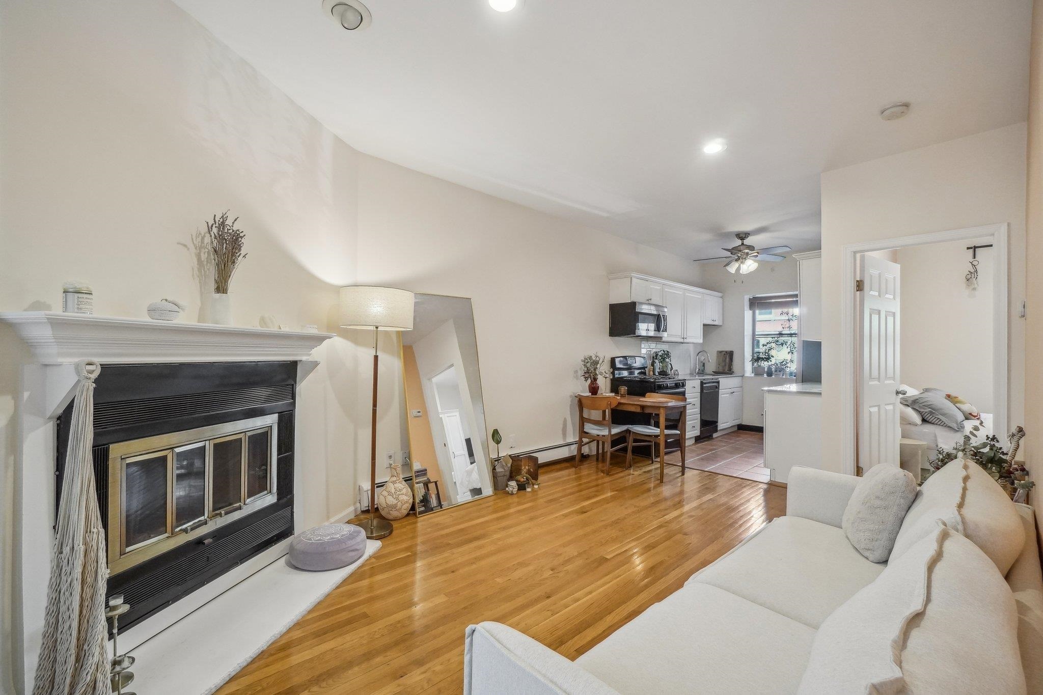 235 PARK AVE Unit: 2B