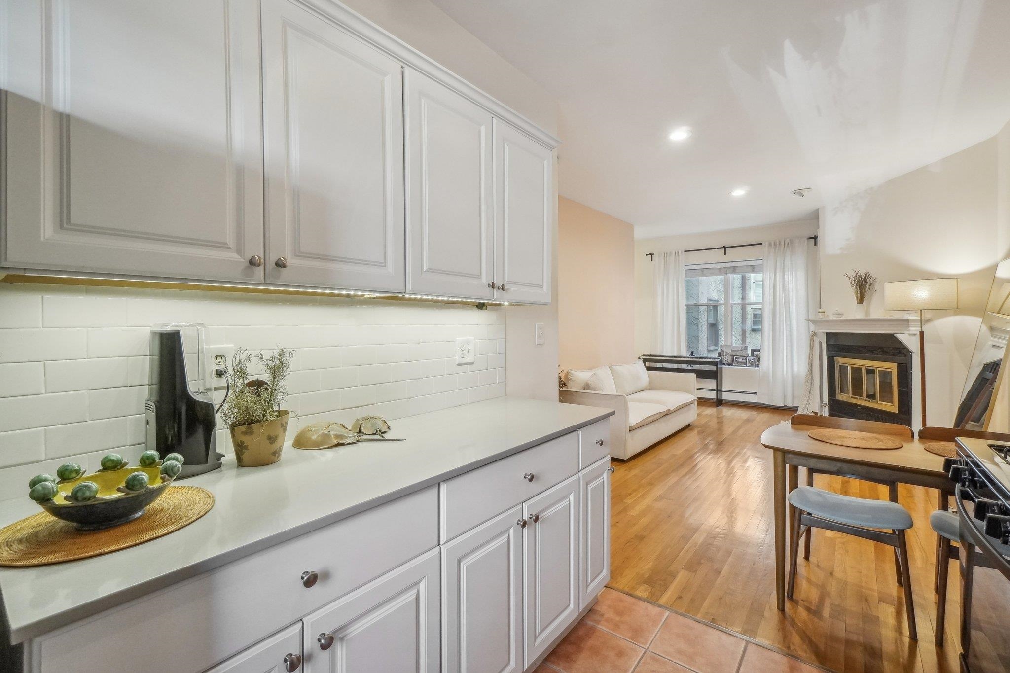 235 PARK AVE Unit: 2B