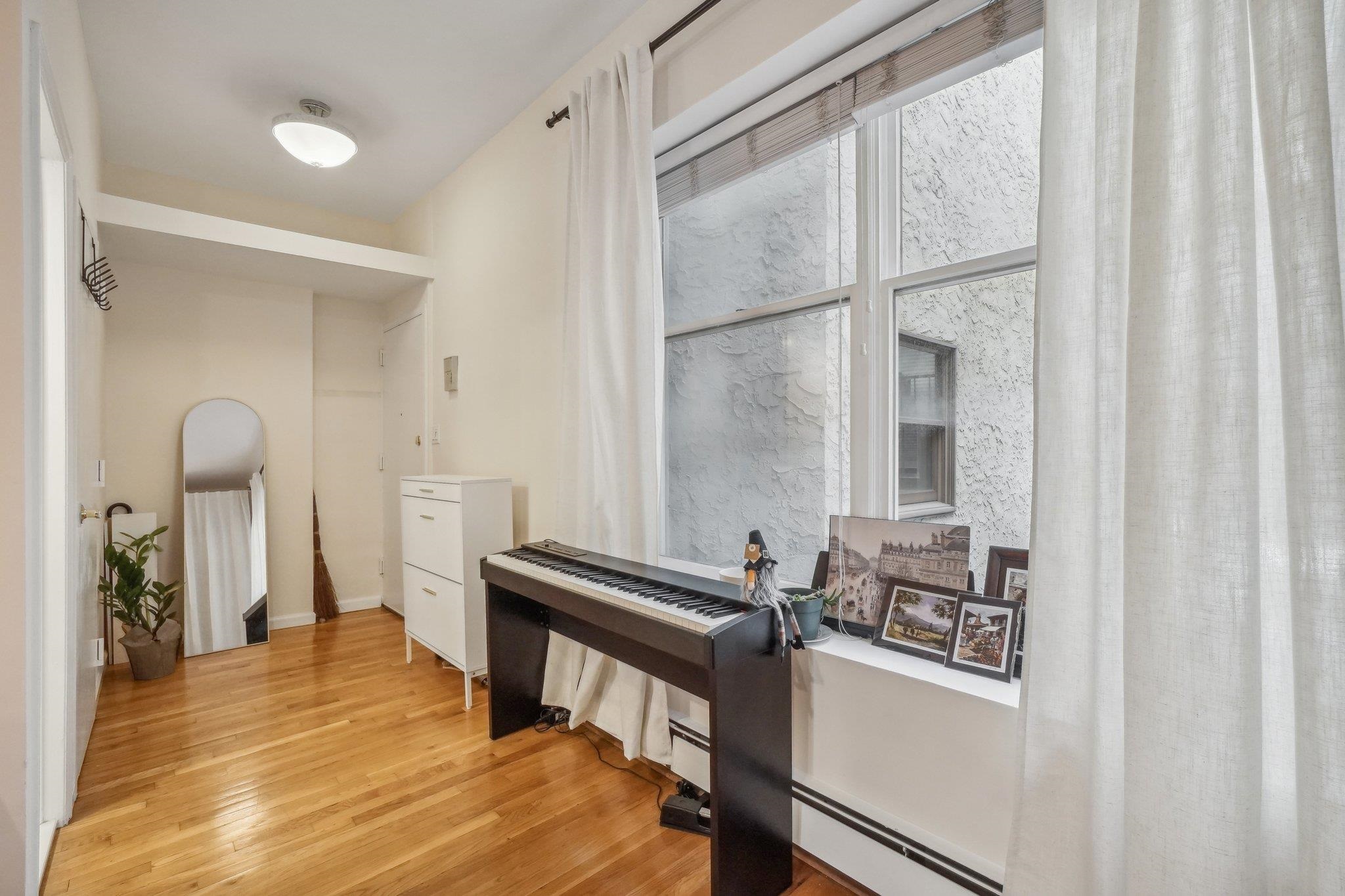 235 PARK AVE Unit: 2B