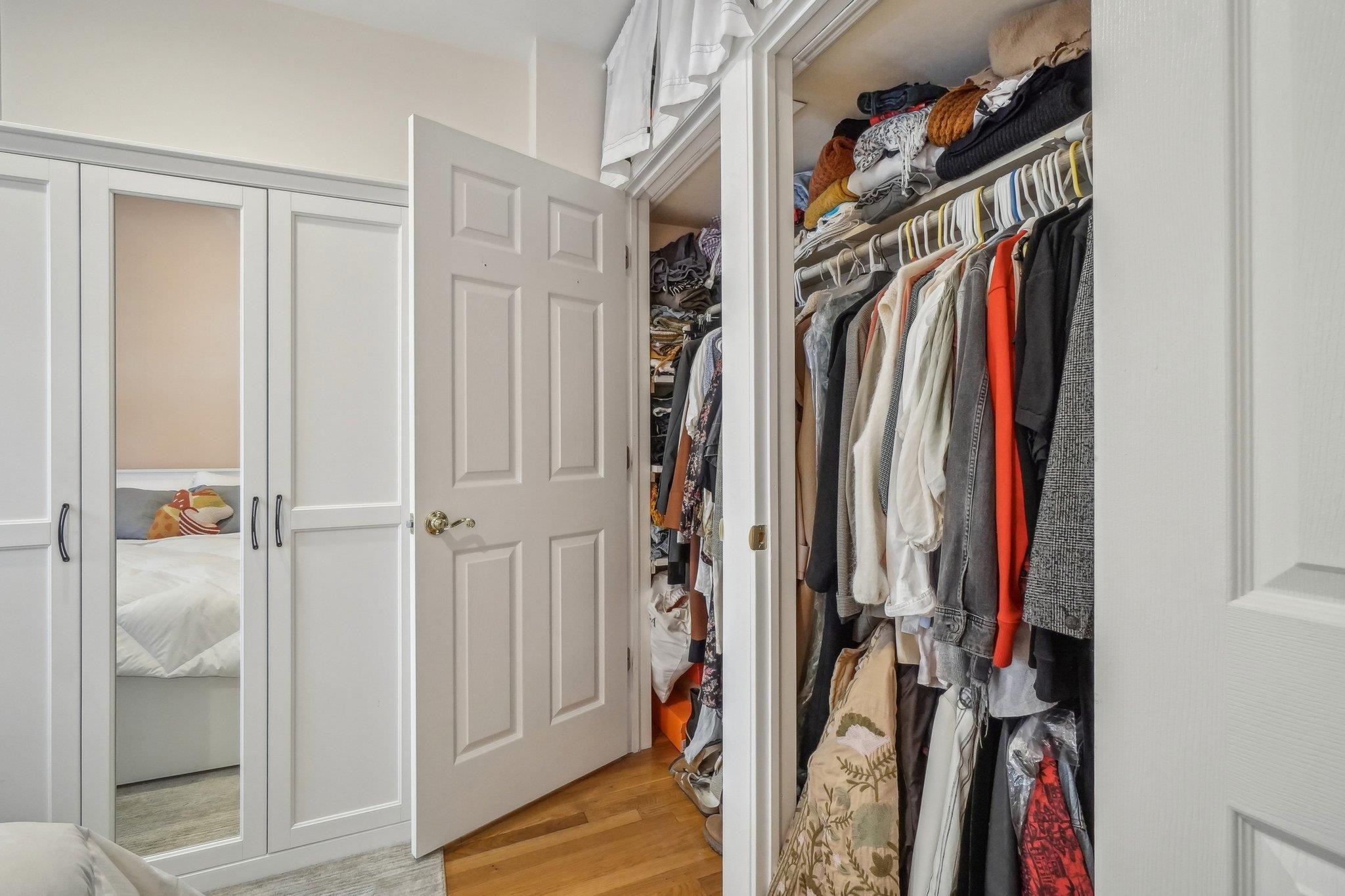 235 PARK AVE Unit: 2B