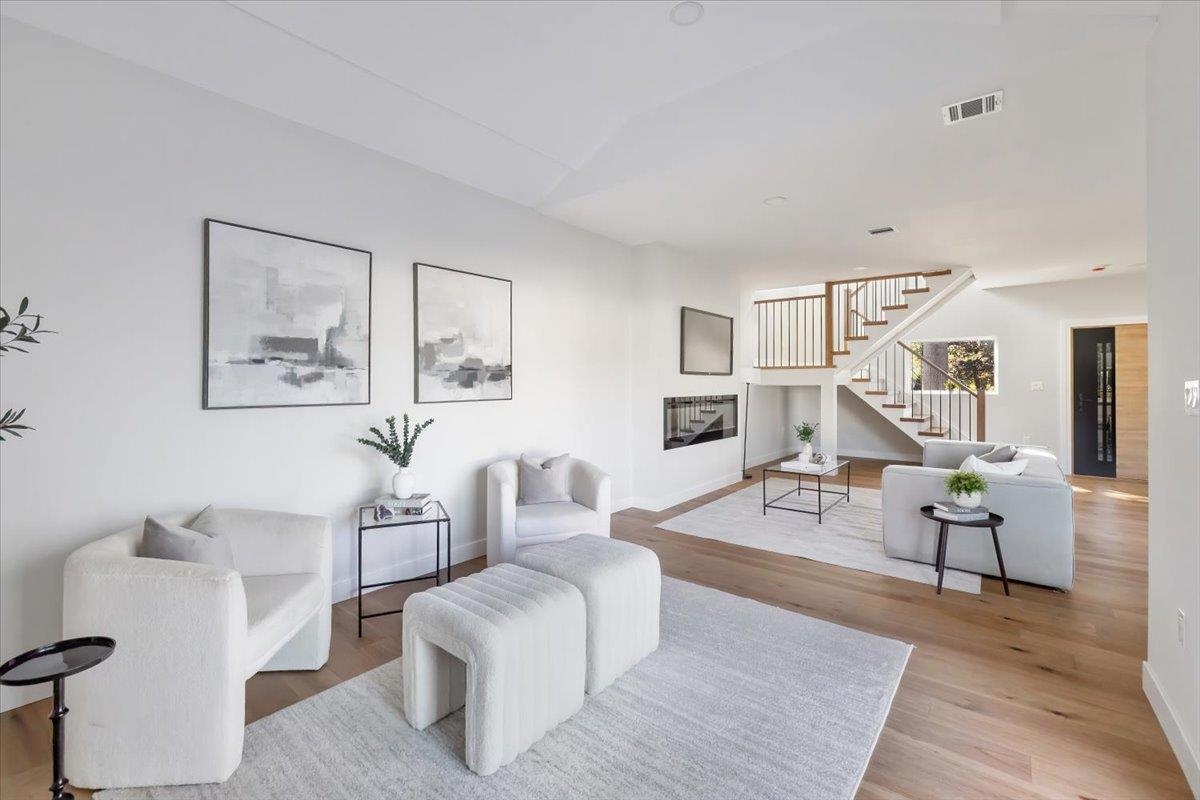 27 SULLIVAN DR