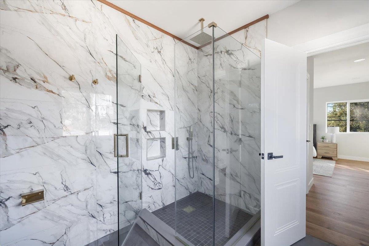 27 SULLIVAN DR